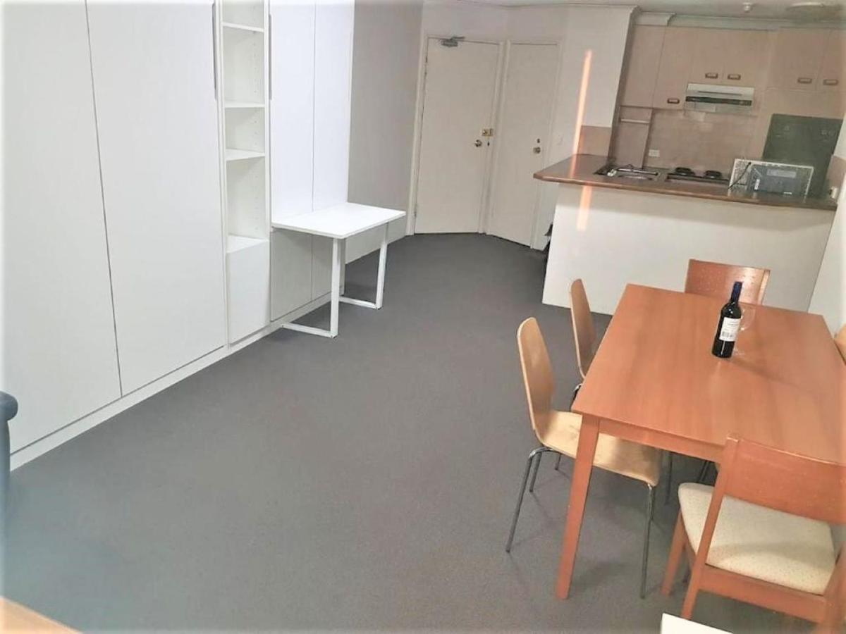 Accommodation Sydney - Kent Street Sydney Cbd Top Floor 2 Bedroom Apartment With Balcony Exteriér fotografie